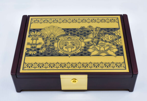 Drevená zberateľská škatuľka zo série "Magic of Gold"