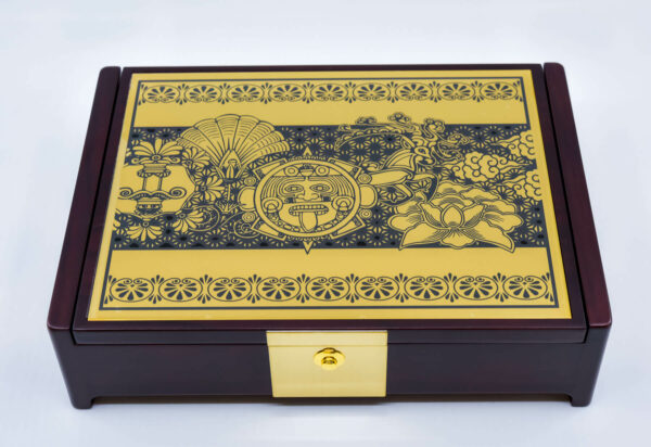 Wooden collector's box from the "Magic of Gold" series
